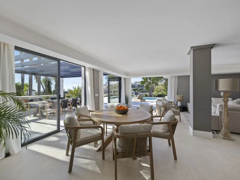 This fantastic totally reformed villa is situated in the