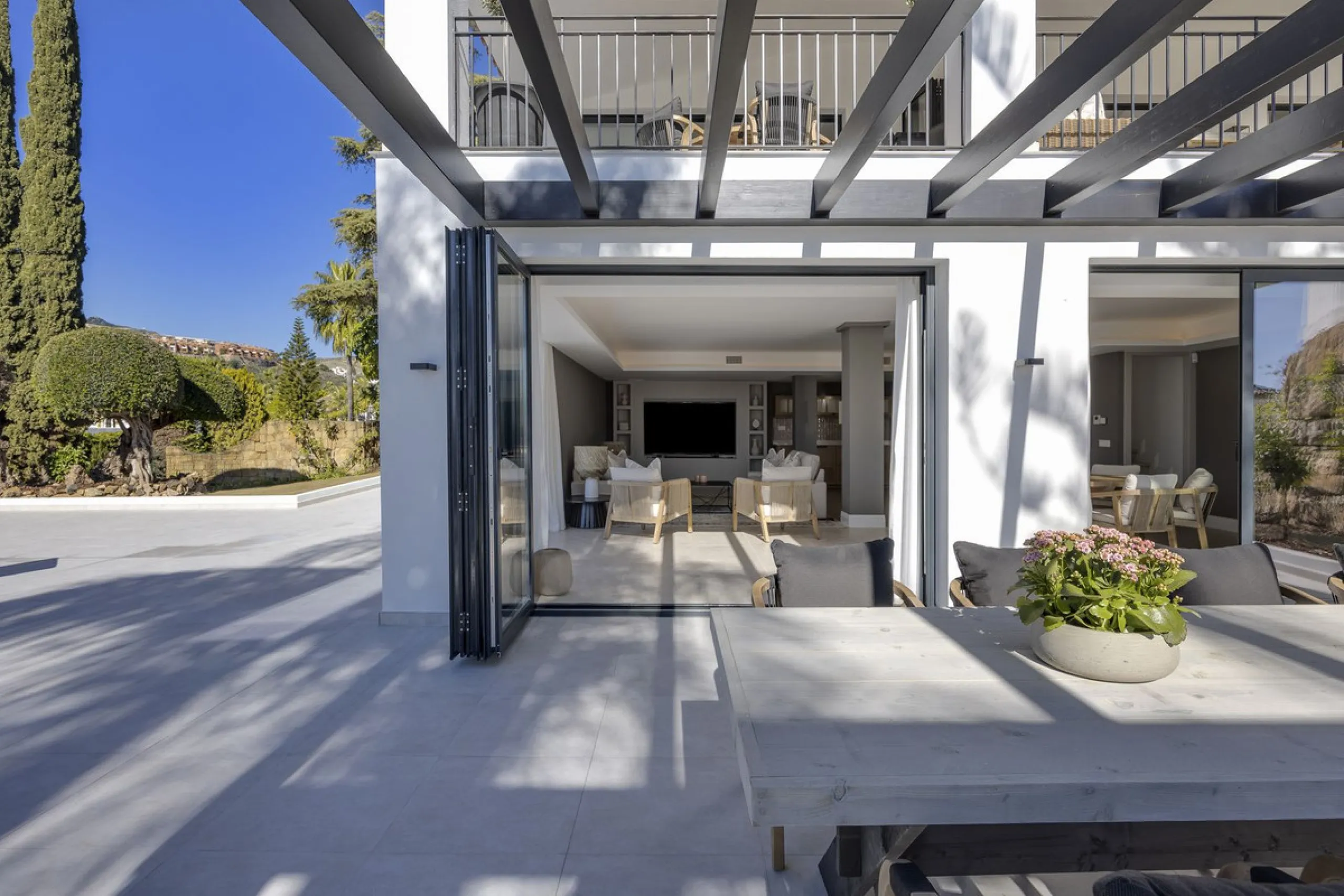 This fantastic totally reformed villa is situated in the