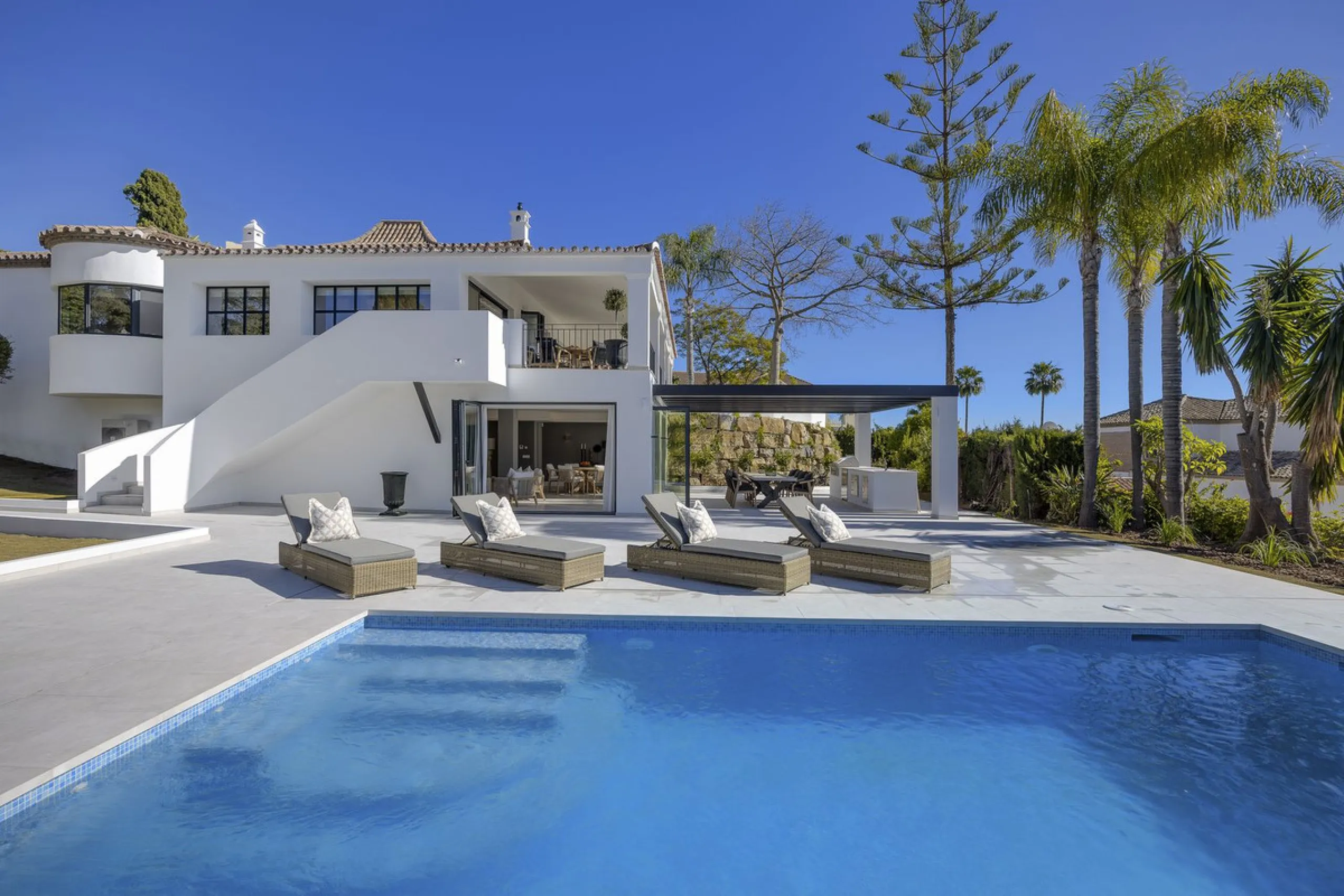 This fantastic totally reformed villa is situated in the