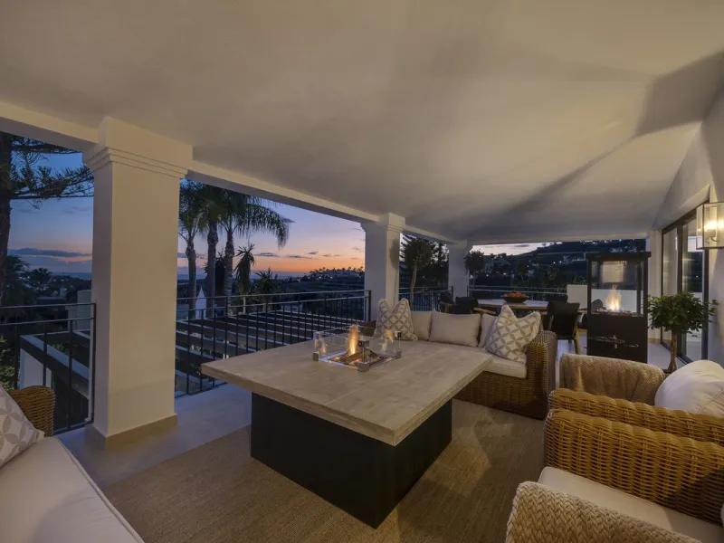 This fantastic totally reformed villa is situated in the