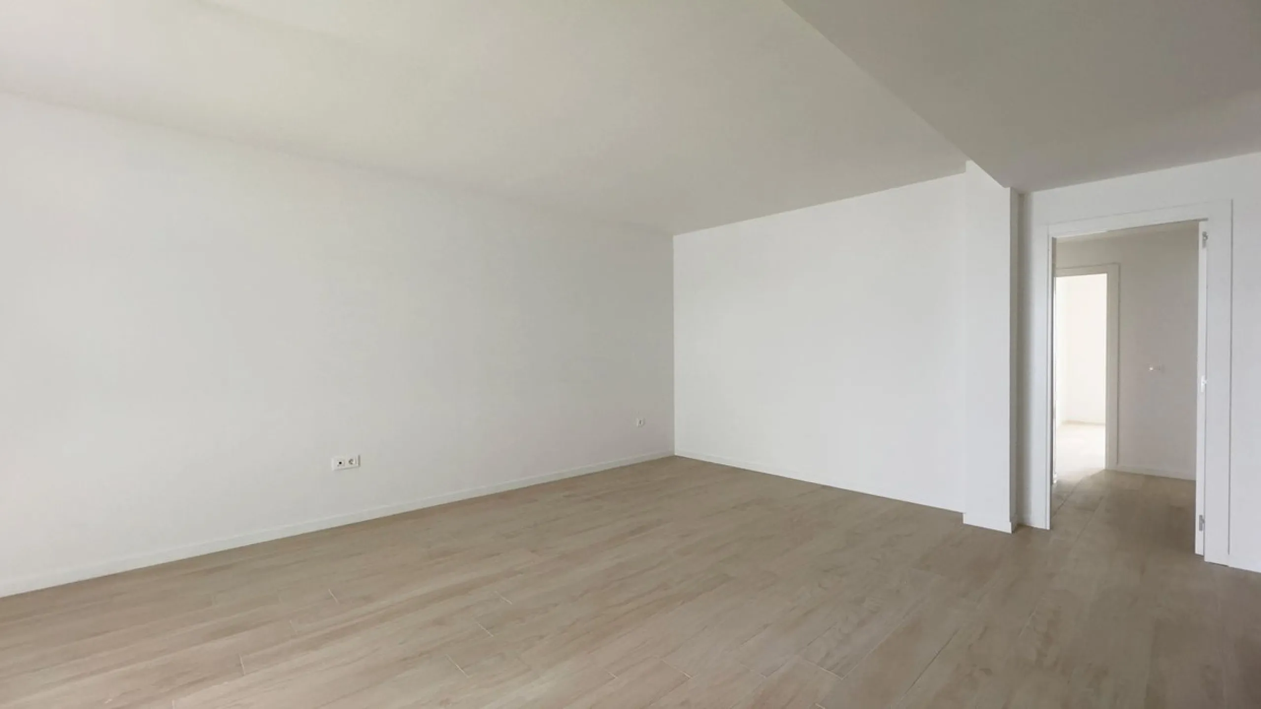 We present you this interesting newly built 3-bedroom apartment in one of the fastest growing areas