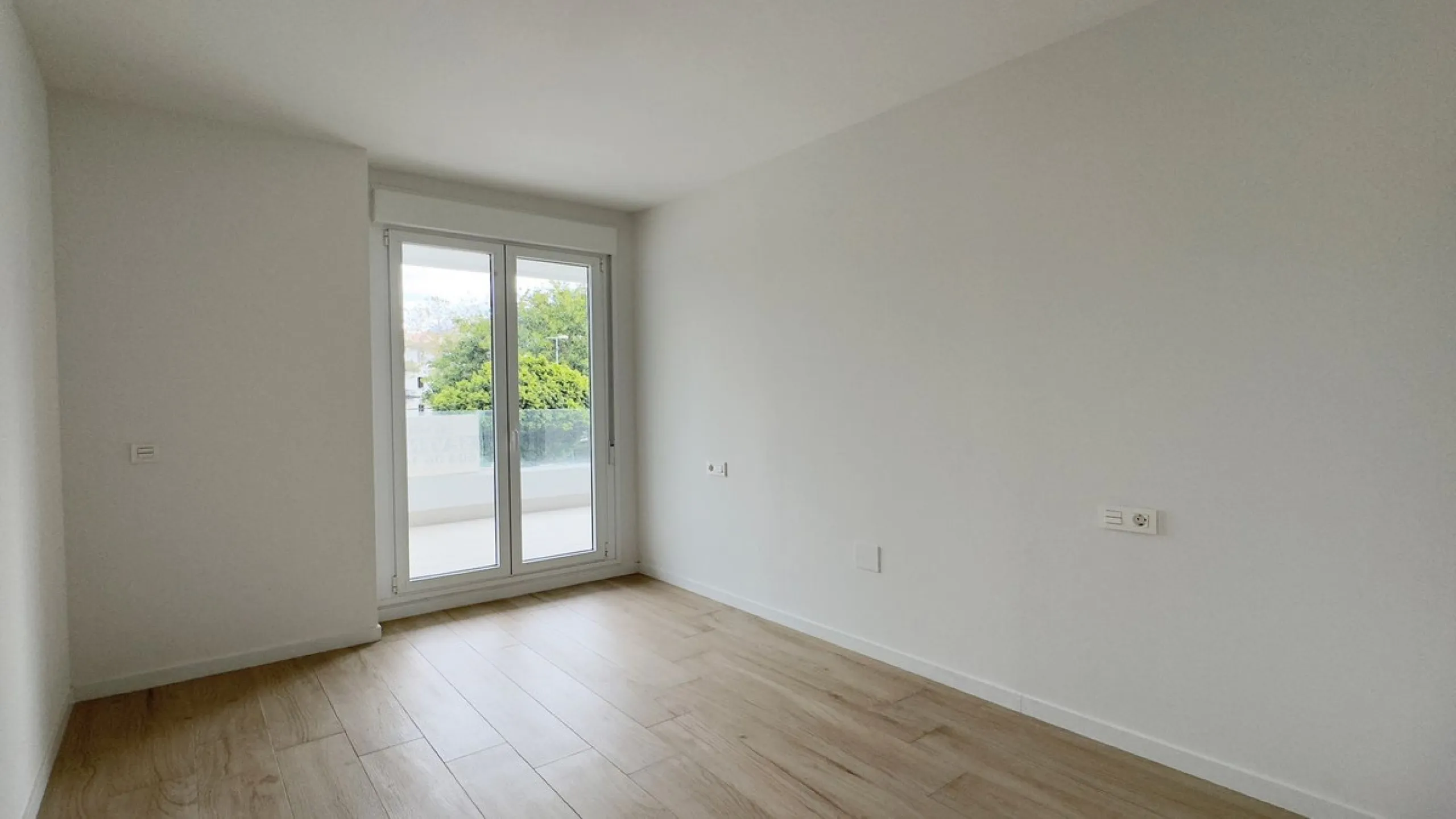 We present you this interesting newly built 3-bedroom apartment in one of the fastest growing areas
