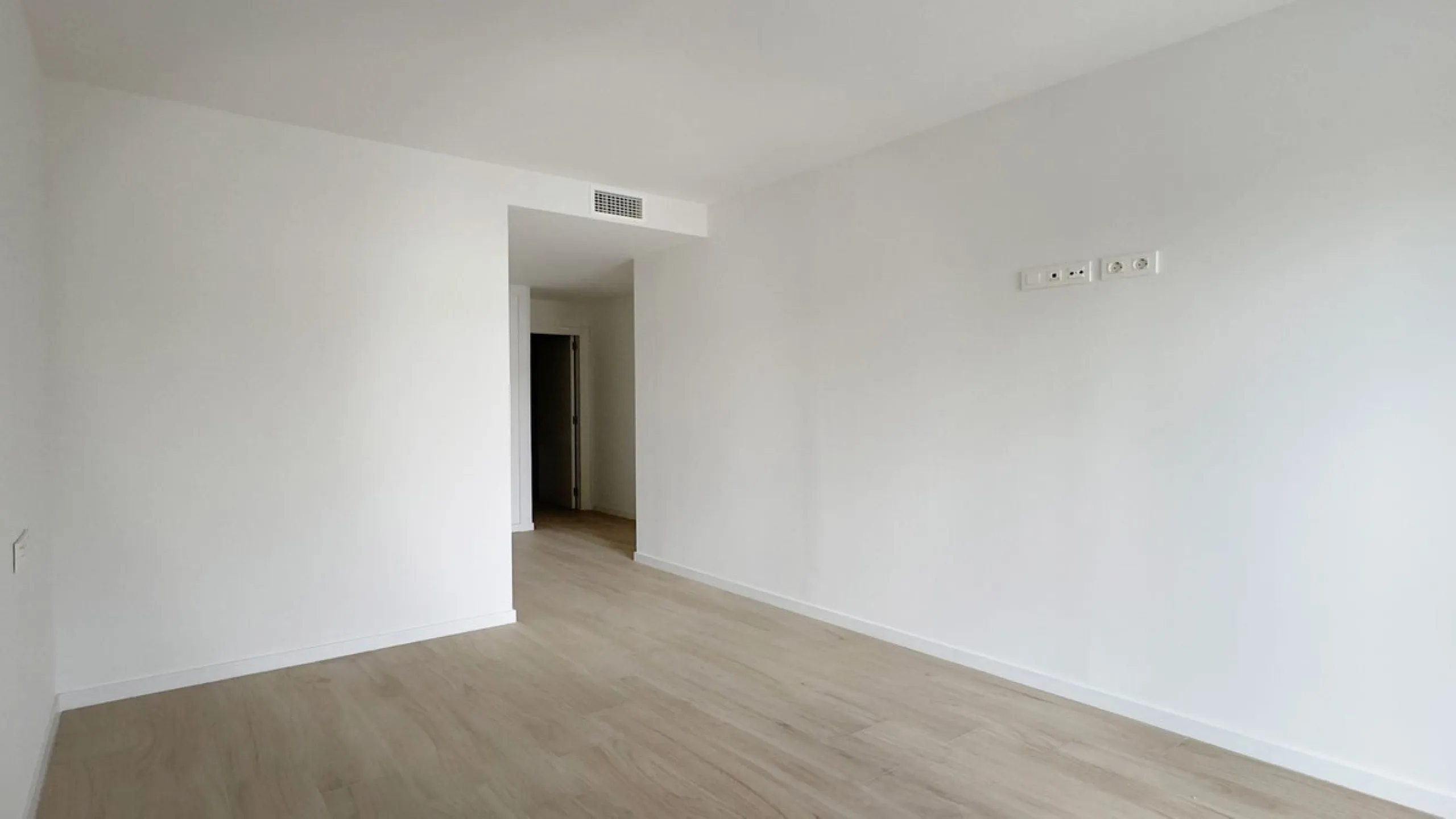We present you this interesting newly built 3-bedroom apartment in one of the fastest growing areas