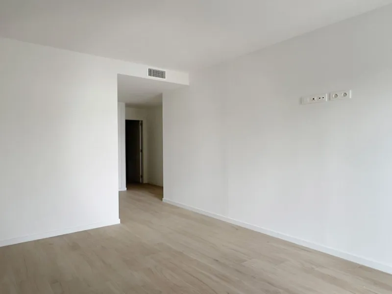 We present you this interesting newly built 3-bedroom apartment in one of the fastest growing areas
