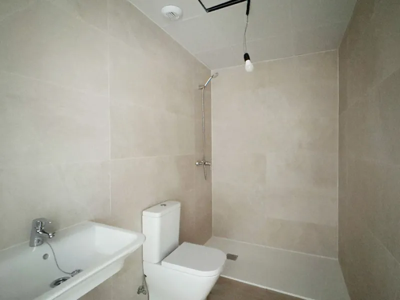 We present you this interesting newly built 3-bedroom apartment in one of the fastest growing areas