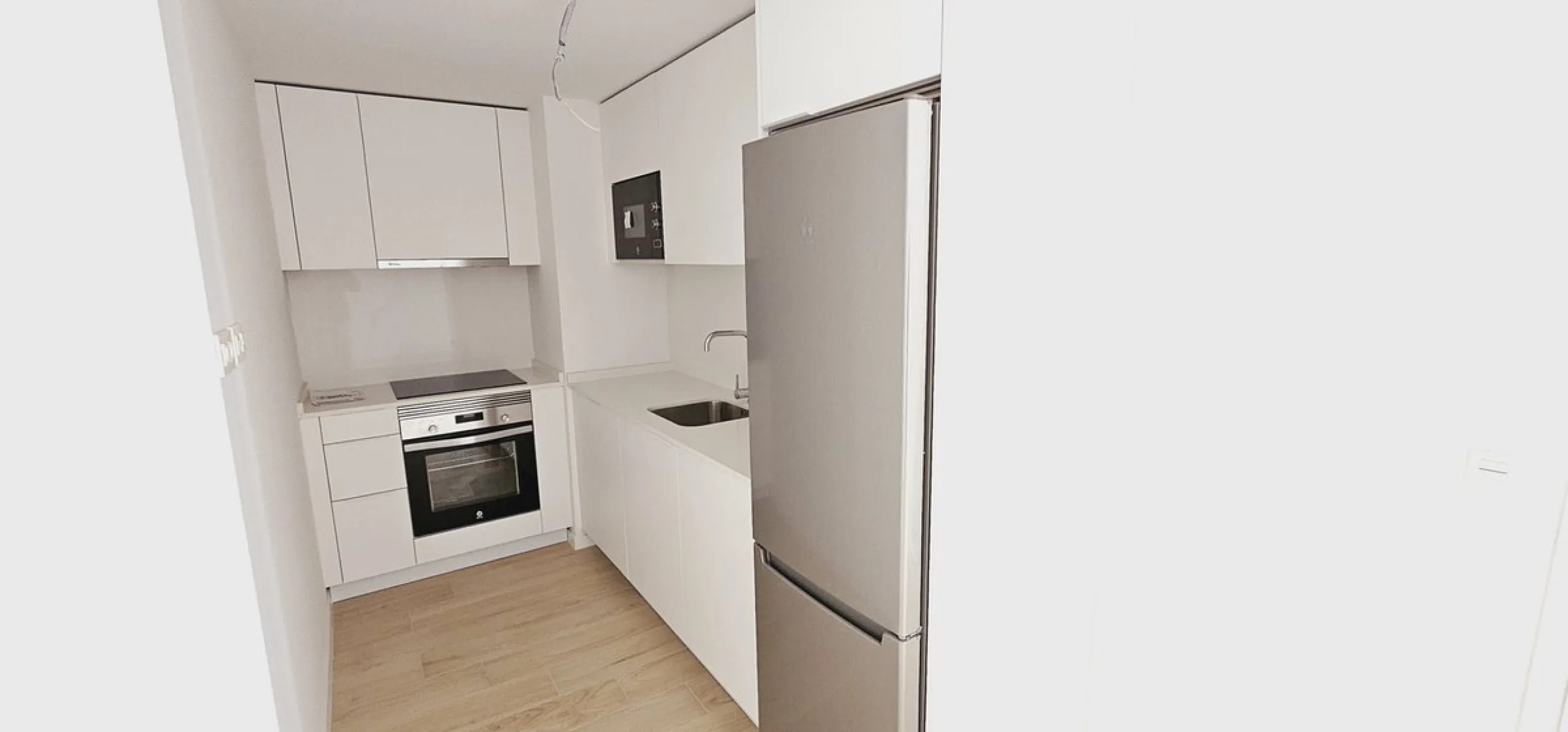 We present you this interesting newly built 3-bedroom apartment in one of the fastest growing areas