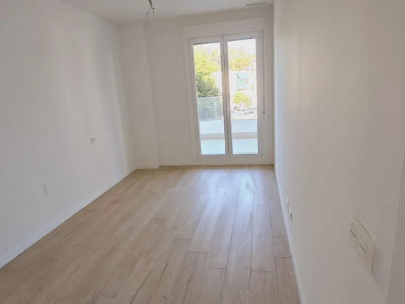 We present you this interesting newly built 3-bedroom apartment in one of the fastest growing areas