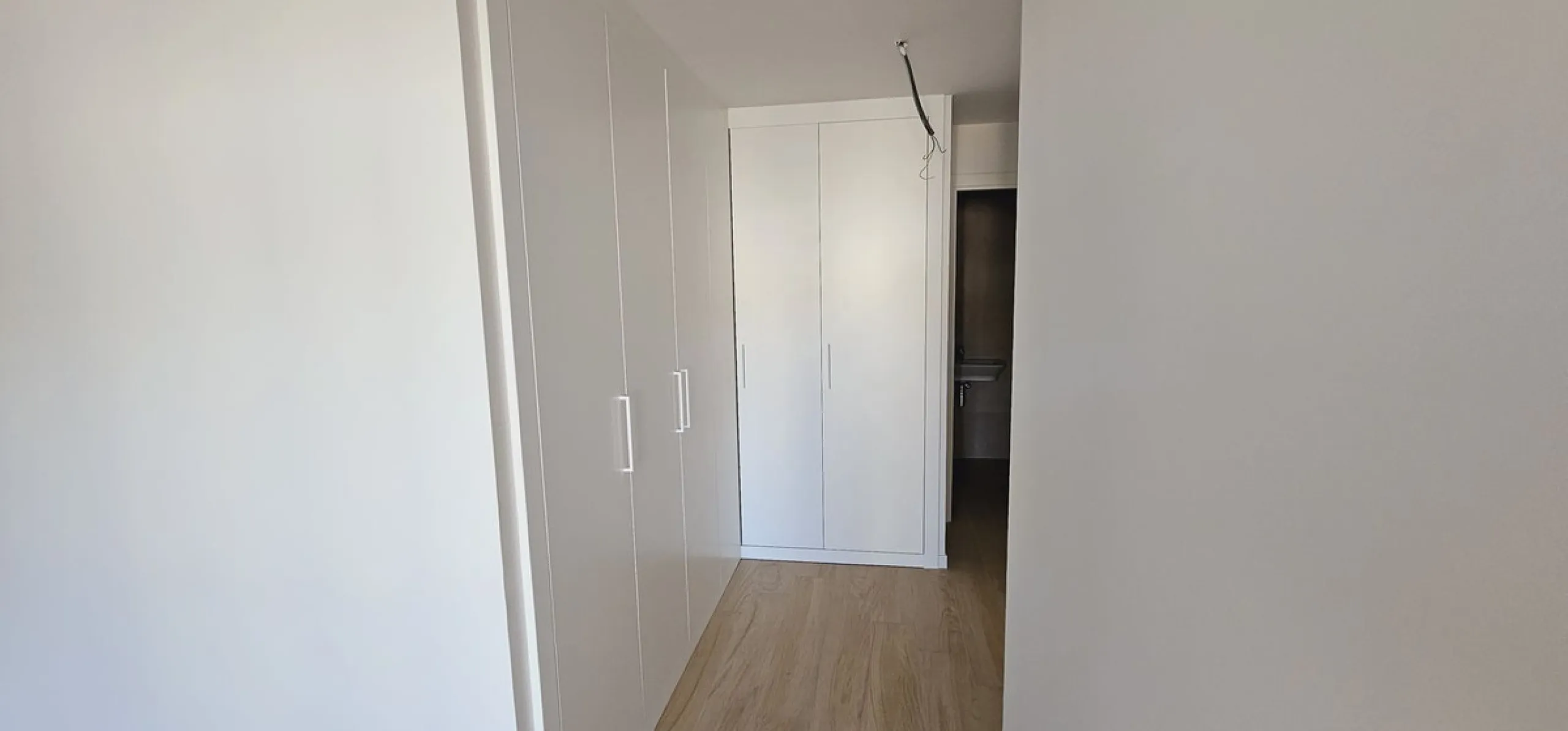 We present you this interesting newly built 3-bedroom apartment in one of the fastest growing areas