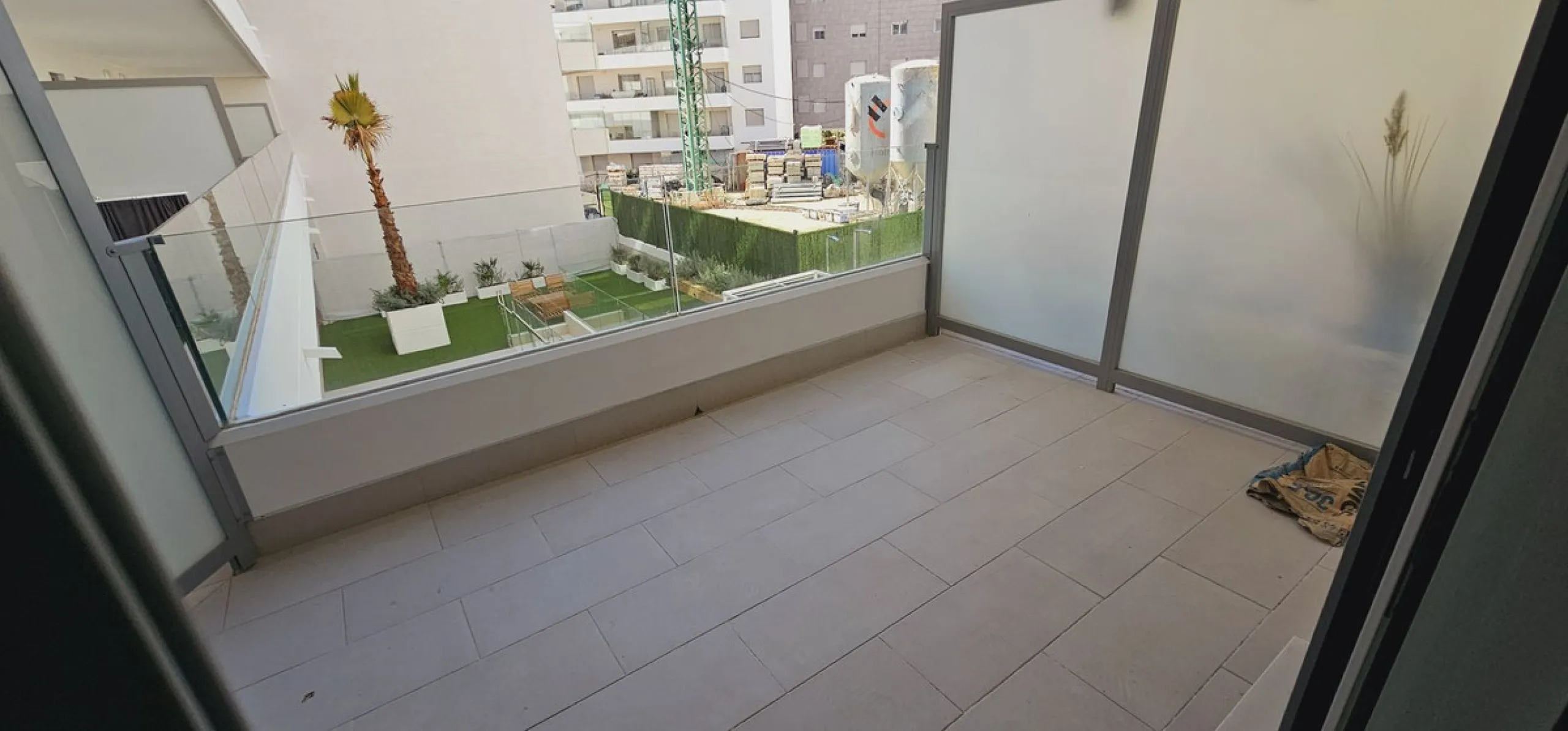 We present you this interesting newly built 3-bedroom apartment in one of the fastest growing areas
