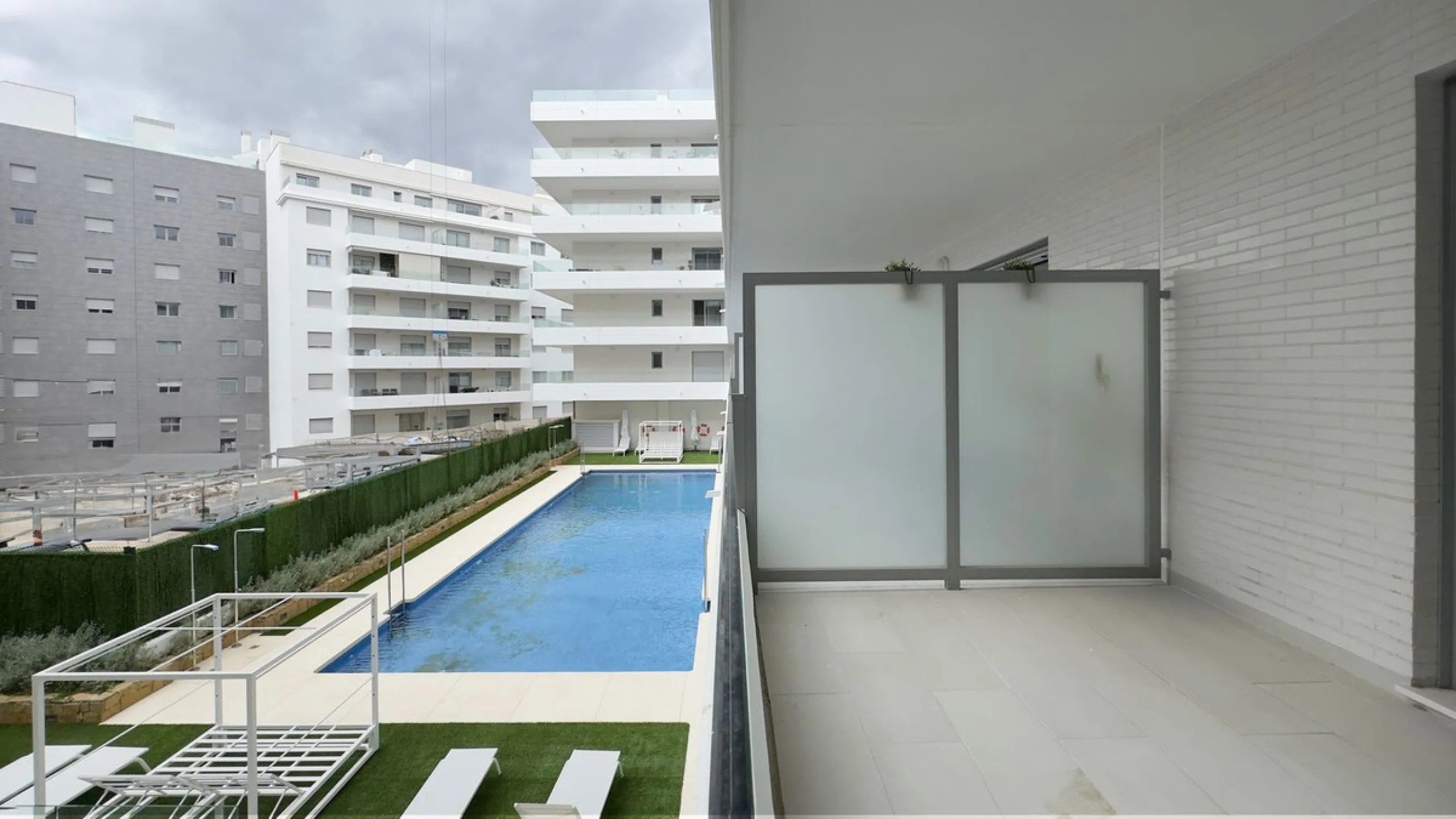 We present you this interesting newly built 3-bedroom apartment in one of the fastest growing areas
