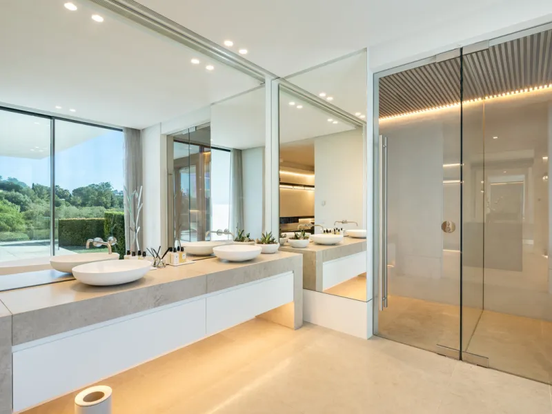Designervilla mit Meerblick und privatem Spa in La Quinta, Benahavís