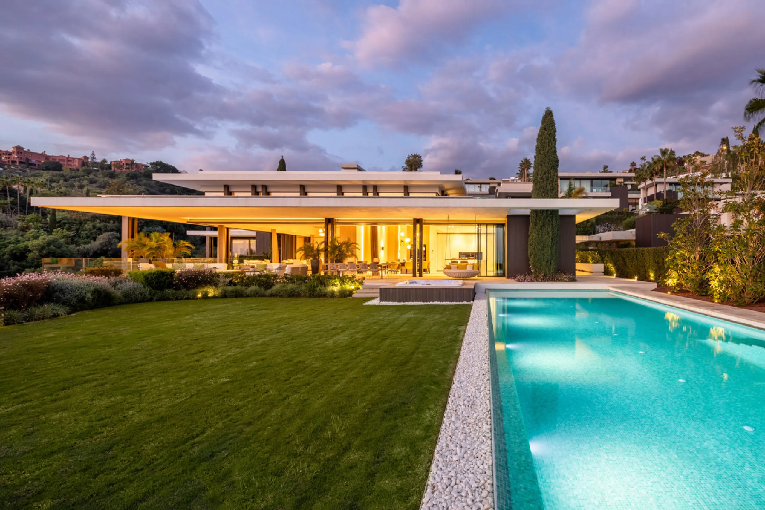 Designervilla mit Meerblick und privatem Spa in La Quinta, Benahavís