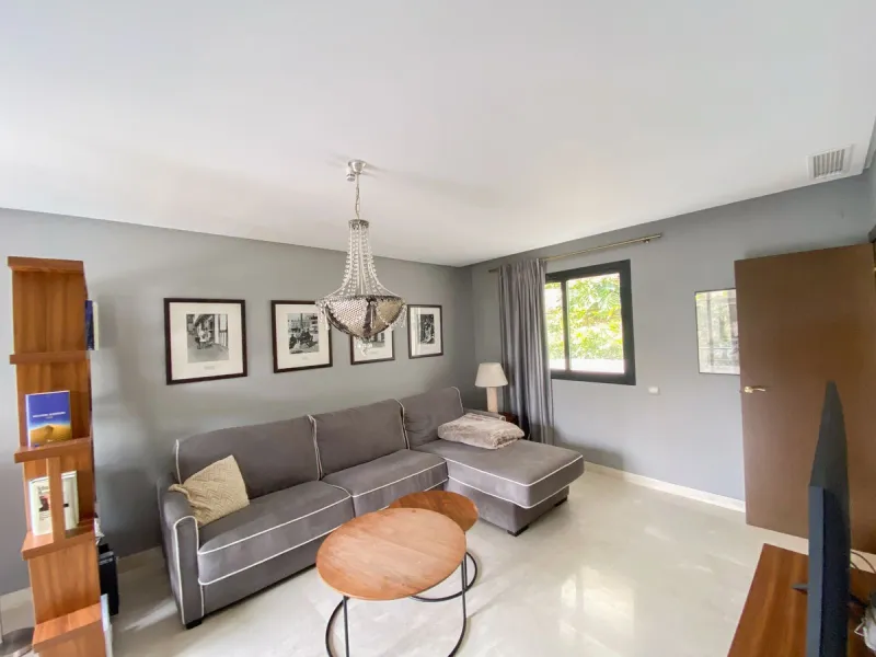 Magnificent villa with sea views in Elviria.