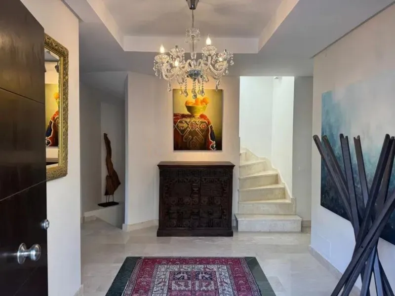 Magnificent villa with sea views in Elviria.