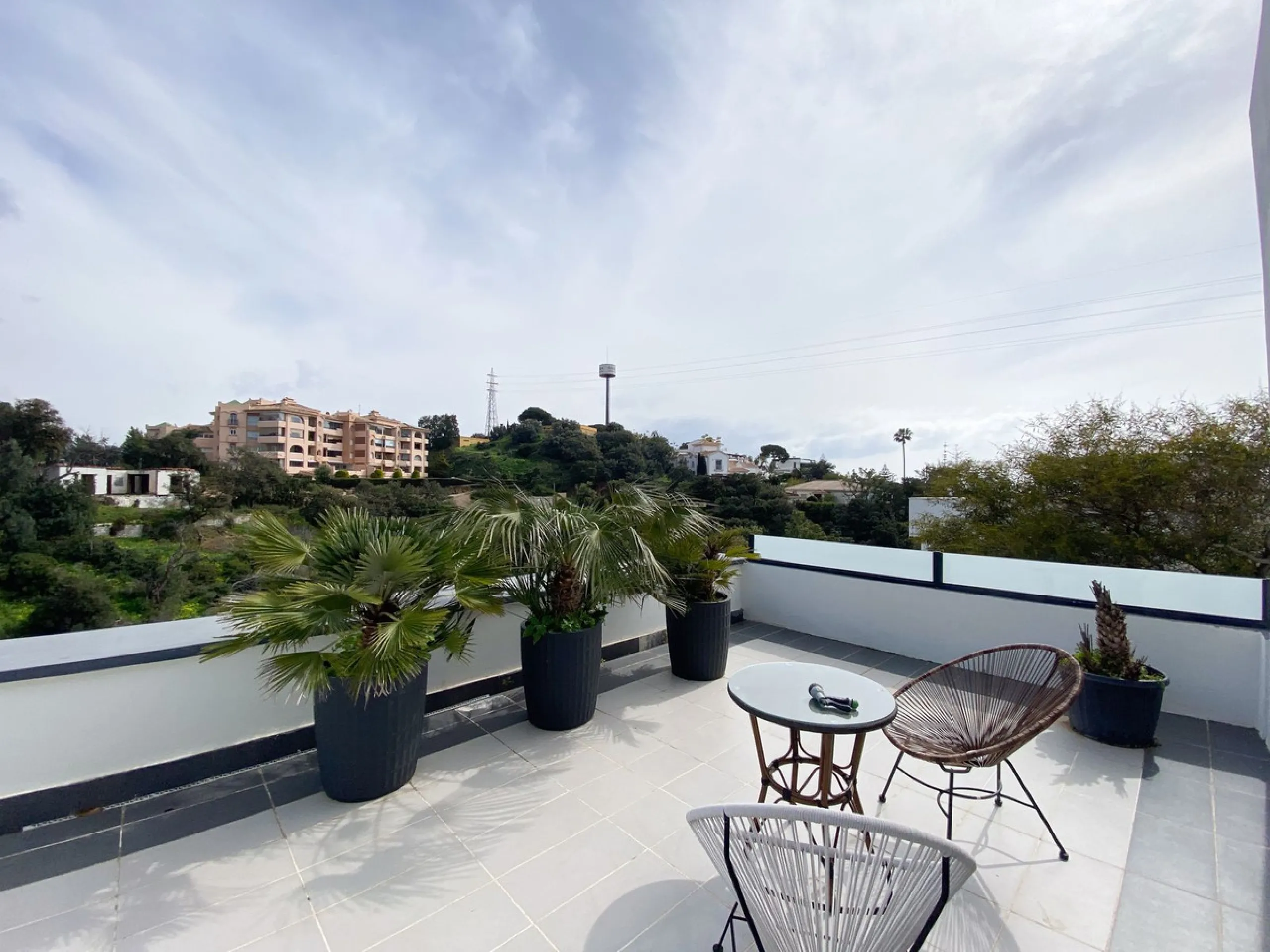 Magnificent villa with sea views in Elviria.