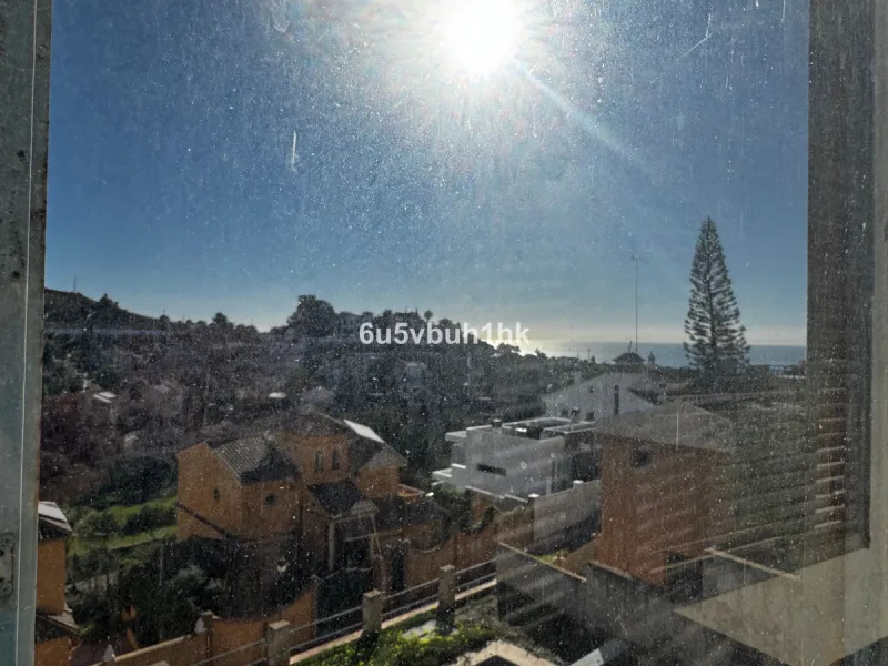 Welcome to this charming villa nestled in the prestigious neighborhood of El Candado, Malaga, where serenity meets elegance. This splendid property presents the perfect canvas for creating your dream home, offering a unique blend of privacy, breathtaking 