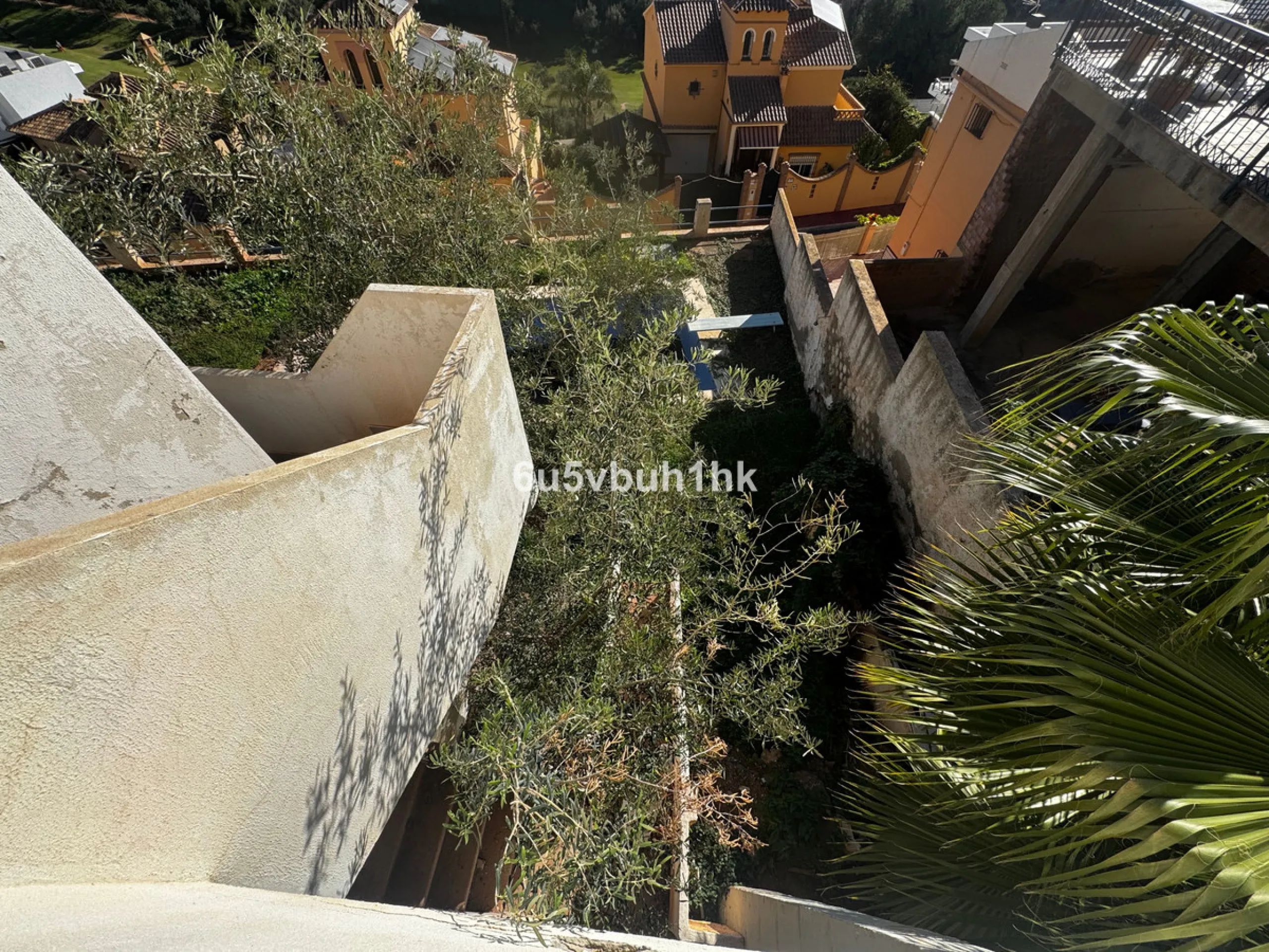 Welcome to this charming villa nestled in the prestigious neighborhood of El Candado, Malaga, where serenity meets elegance. This splendid property presents the perfect canvas for creating your dream home, offering a unique blend of privacy, breathtaking 