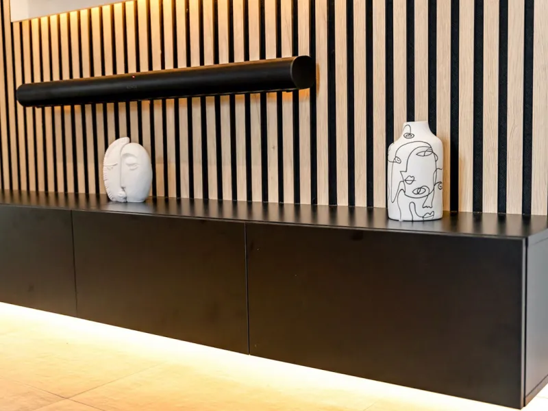 Luxurious Fully Renovated Apartment in Le Village, Nueva Andalucía, Marbella