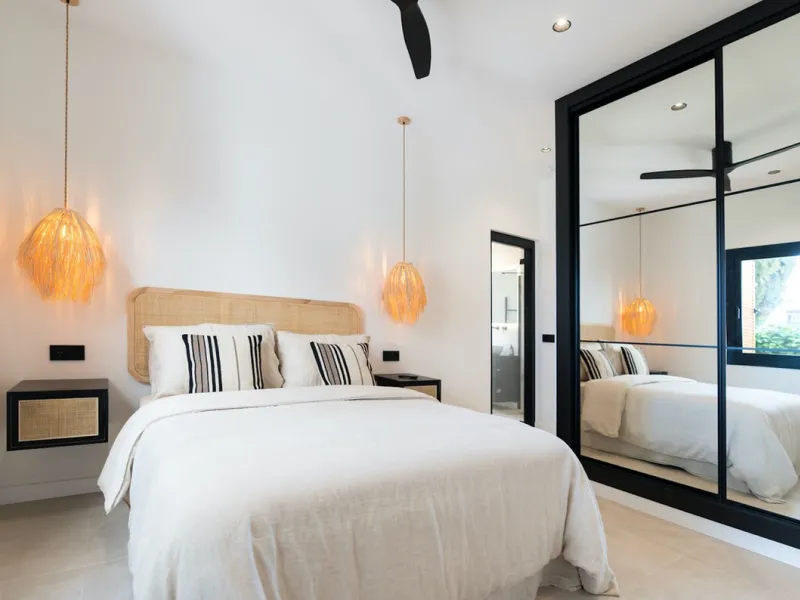Luxurious Fully Renovated Apartment in Le Village, Nueva Andalucía, Marbella