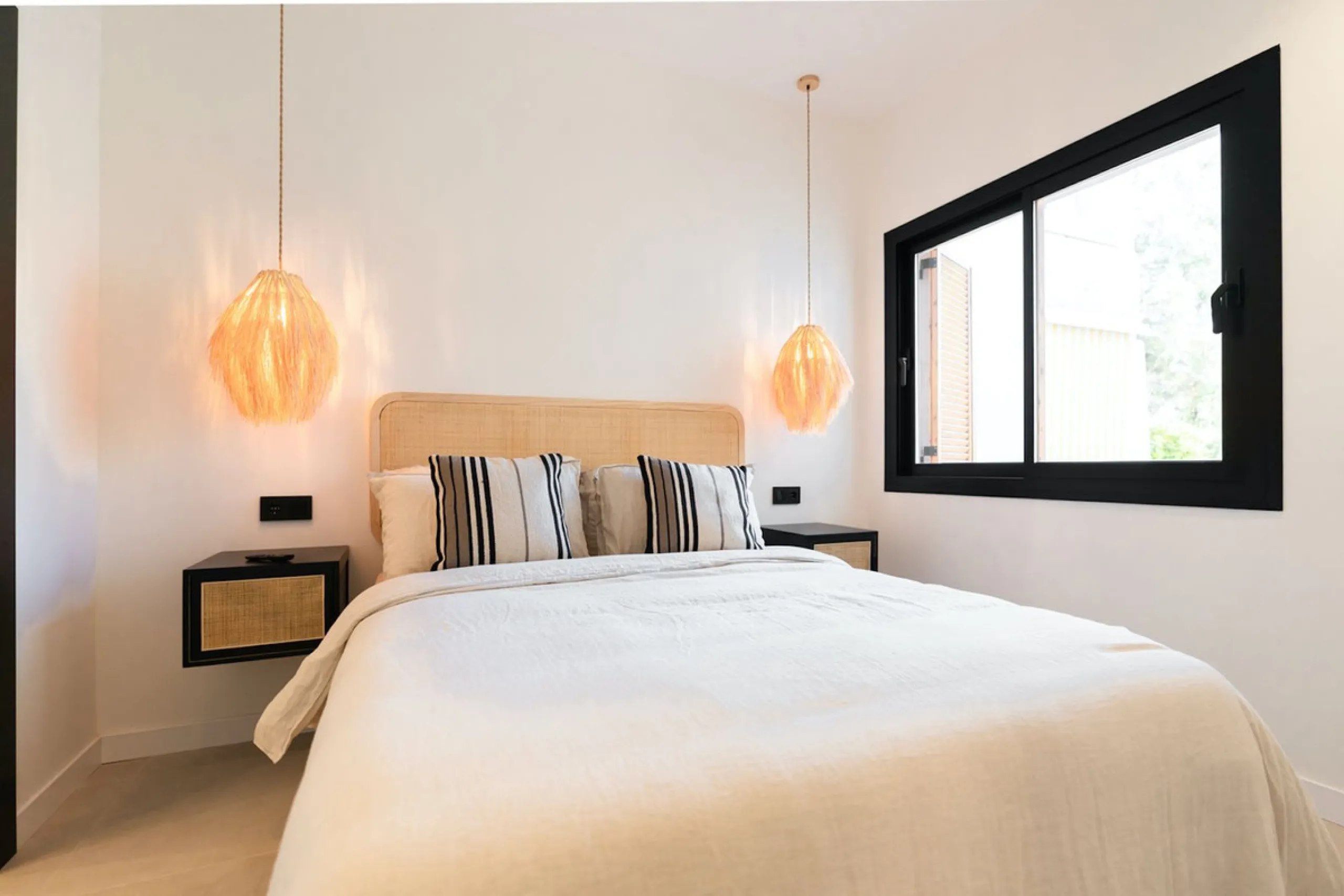 Luxurious Fully Renovated Apartment in Le Village, Nueva Andalucía, Marbella