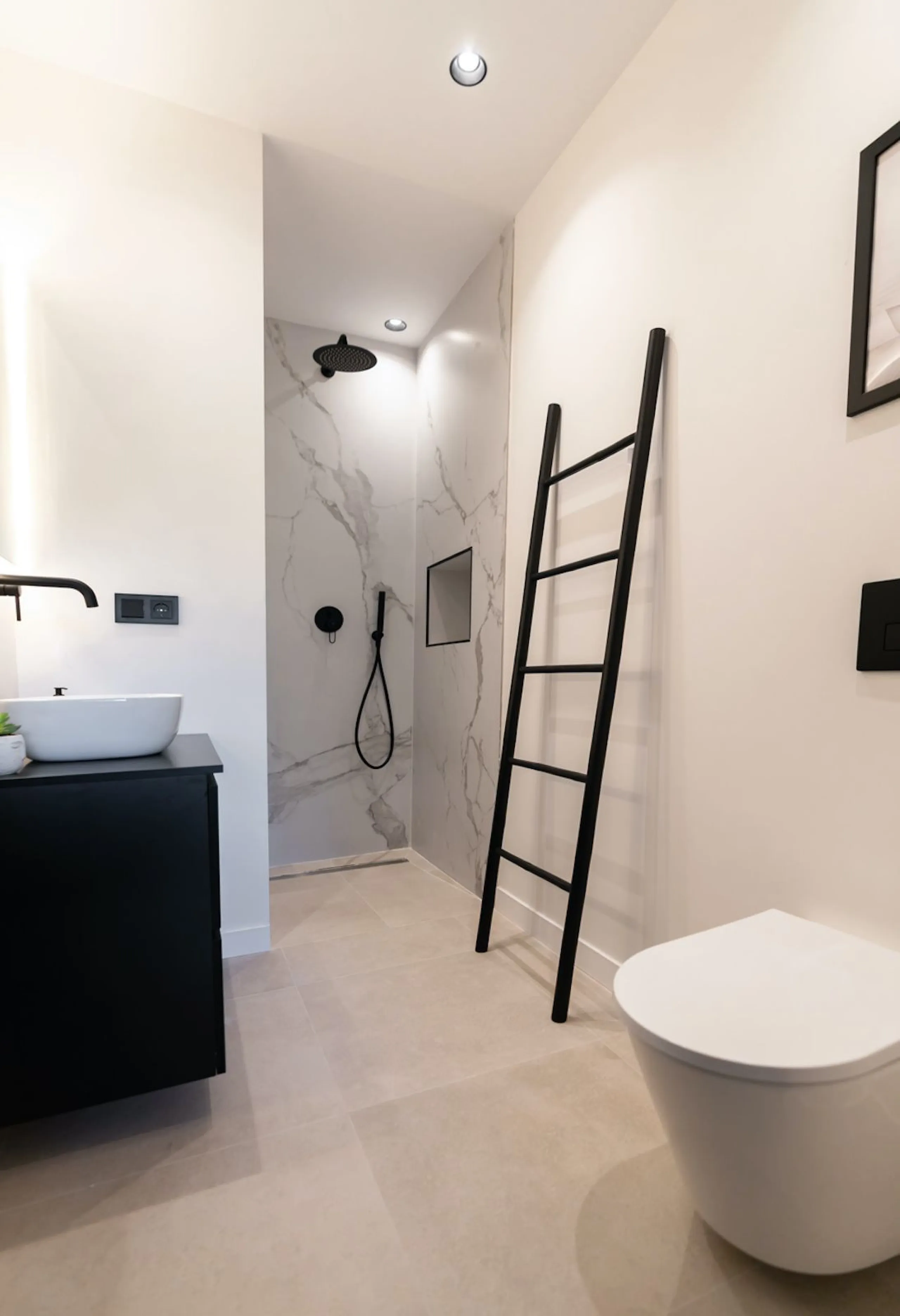 Luxurious Fully Renovated Apartment in Le Village, Nueva Andalucía, Marbella