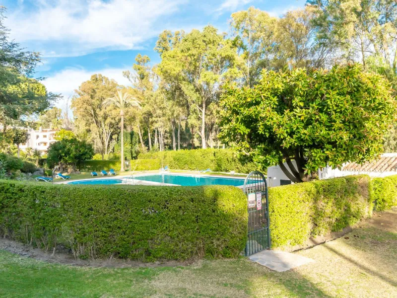 Luxurious Fully Renovated Apartment in Le Village, Nueva Andalucía, Marbella