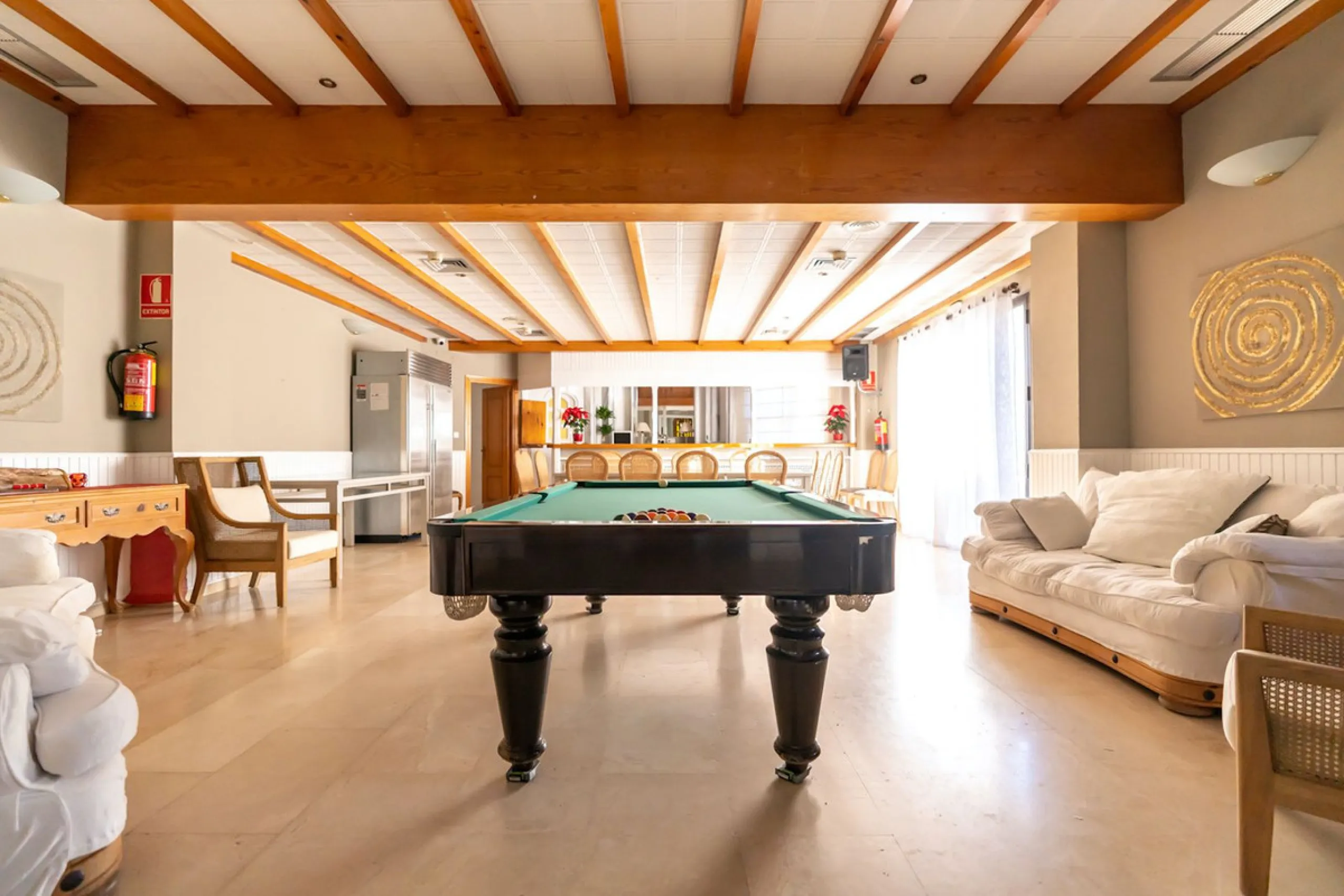Luxurious Fully Renovated Apartment in Le Village, Nueva Andalucía, Marbella
