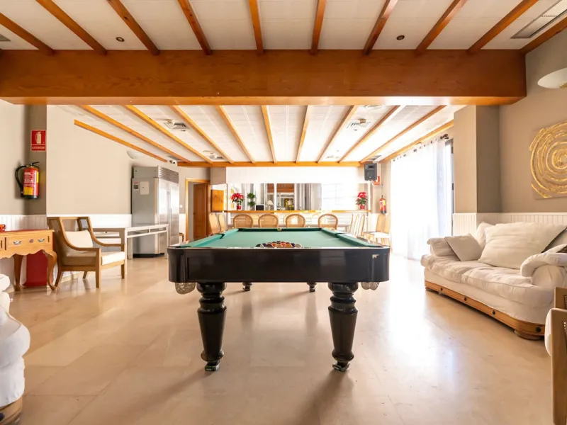 Luxurious Fully Renovated Apartment in Le Village, Nueva Andalucía, Marbella