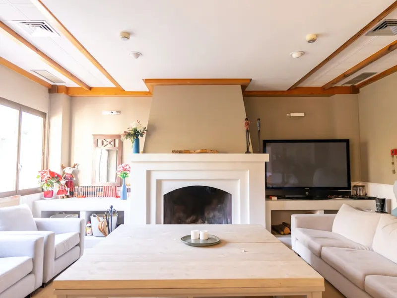 Luxurious Fully Renovated Apartment in Le Village, Nueva Andalucía, Marbella