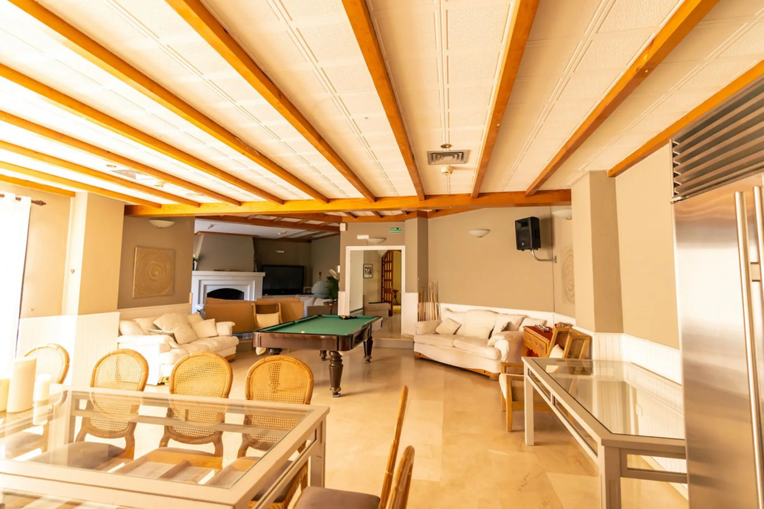 Luxurious Fully Renovated Apartment in Le Village, Nueva Andalucía, Marbella
