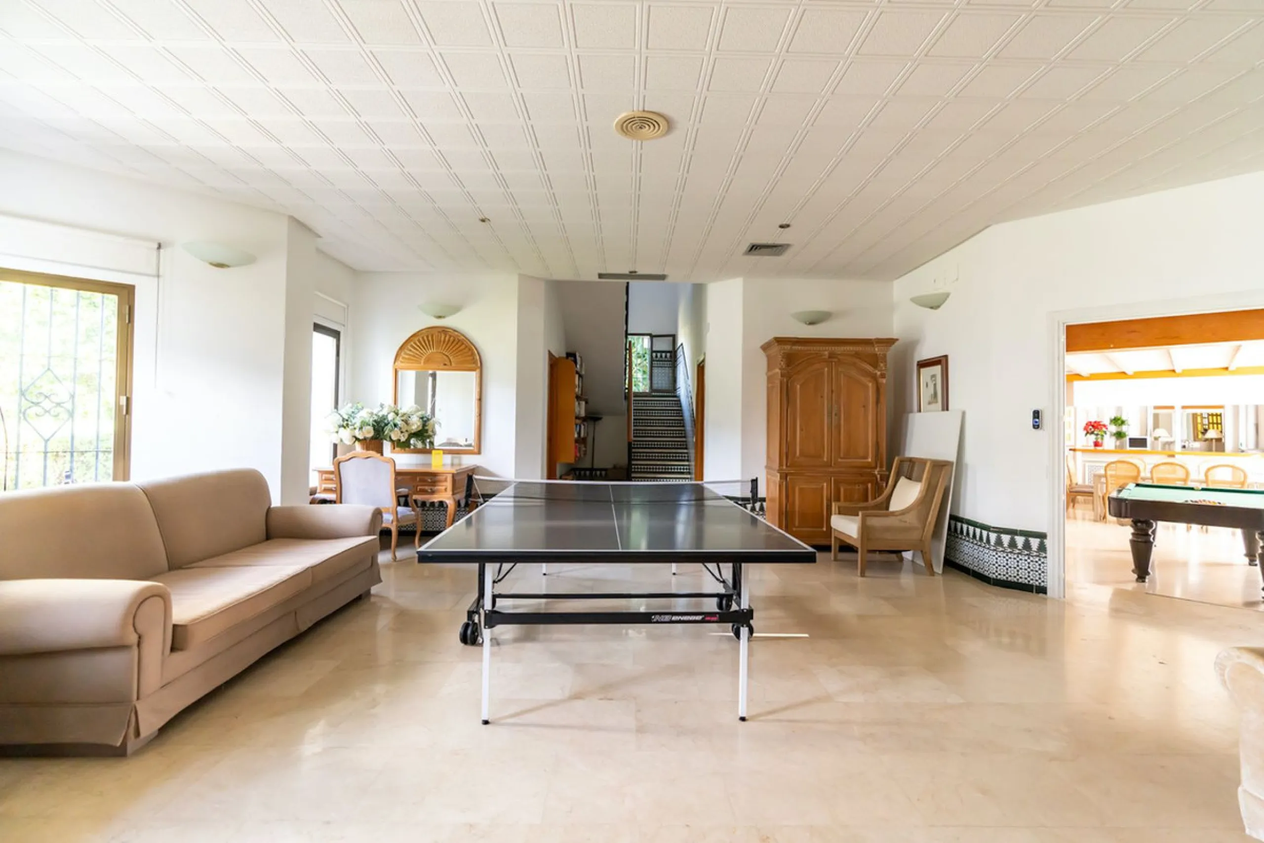 Luxurious Fully Renovated Apartment in Le Village, Nueva Andalucía, Marbella