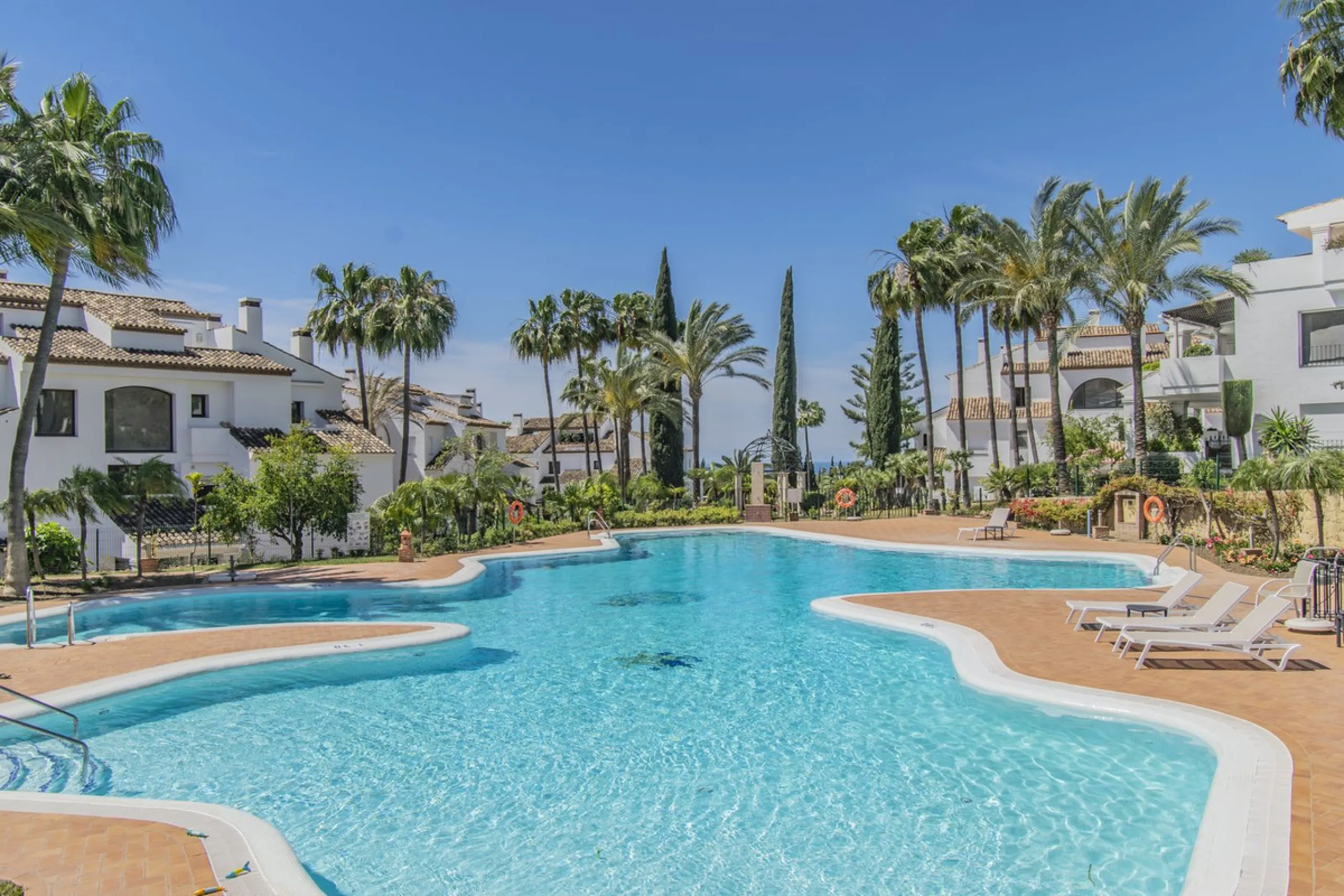 GREAT LUXURY PROPERTY IN MARBELLA WITH SEA VIEWS