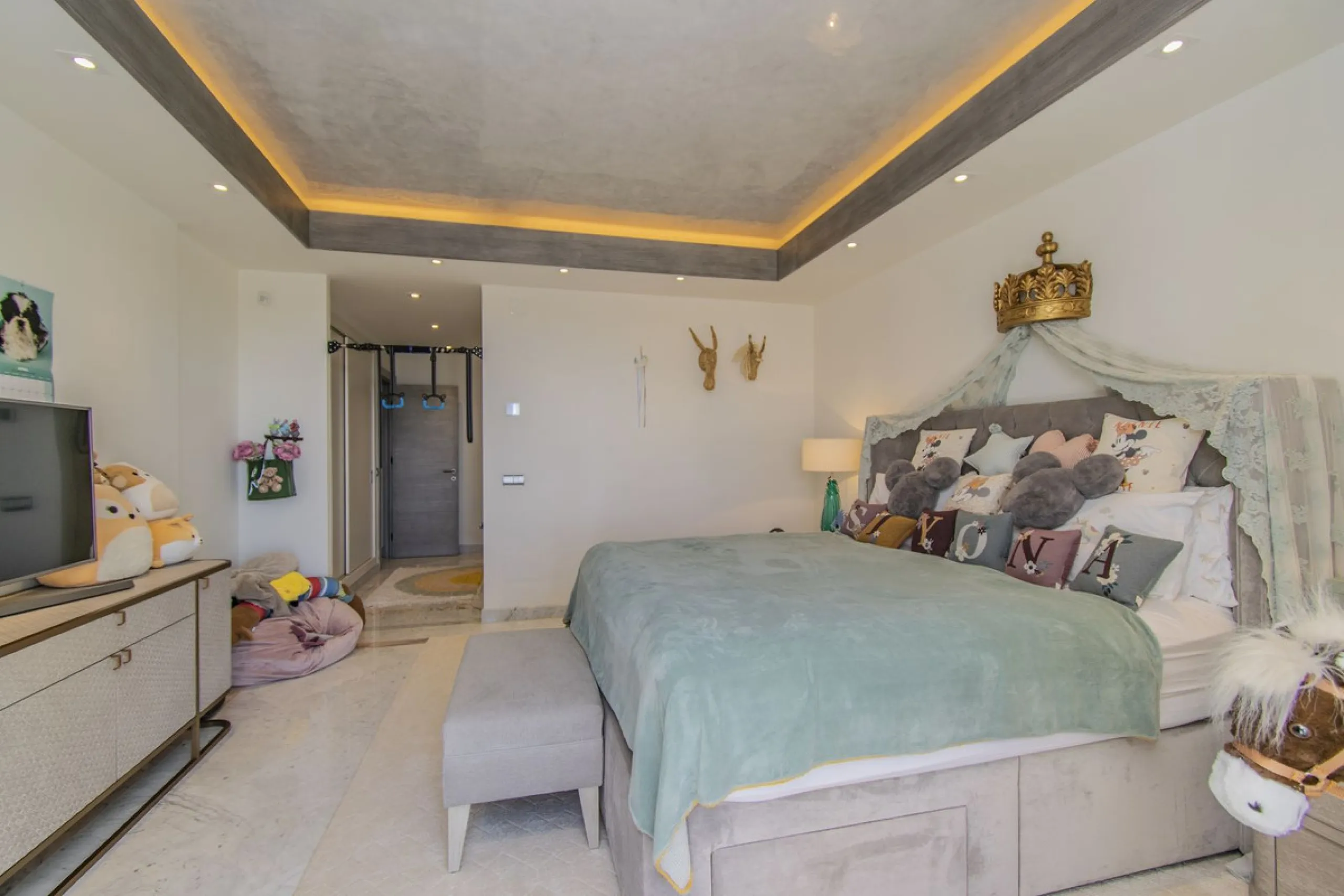 GREAT LUXURY PROPERTY IN MARBELLA WITH SEA VIEWS