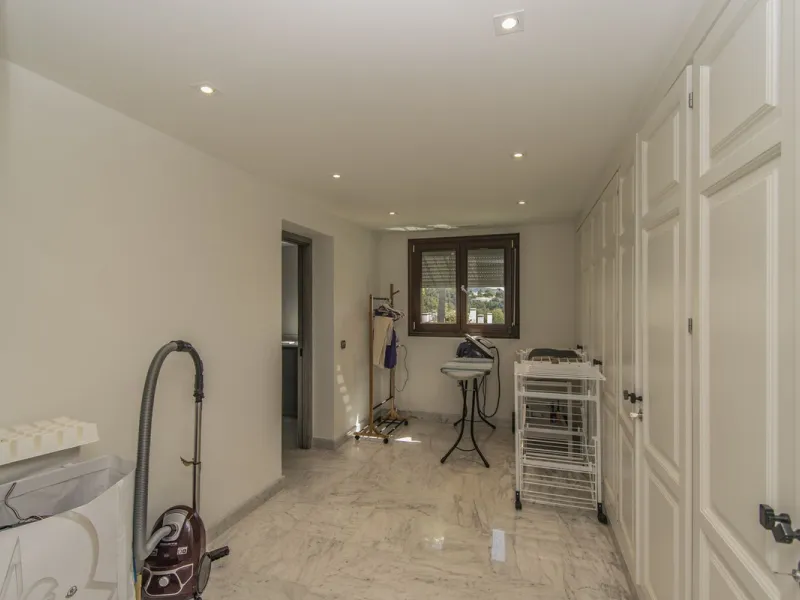 GREAT LUXURY PROPERTY IN MARBELLA WITH SEA VIEWS