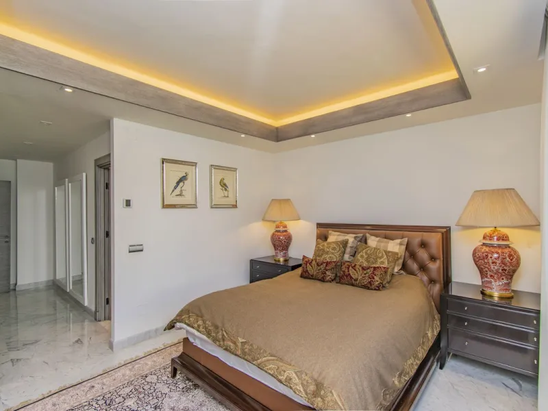 GREAT LUXURY PROPERTY IN MARBELLA WITH SEA VIEWS