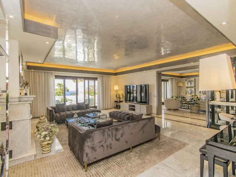 GREAT LUXURY PROPERTY IN MARBELLA WITH SEA VIEWS