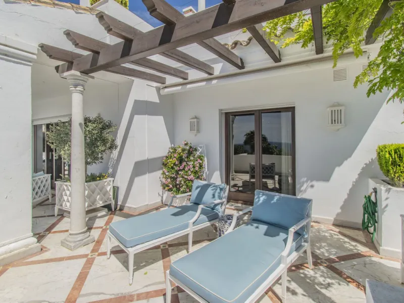 GREAT LUXURY PROPERTY IN MARBELLA WITH SEA VIEWS