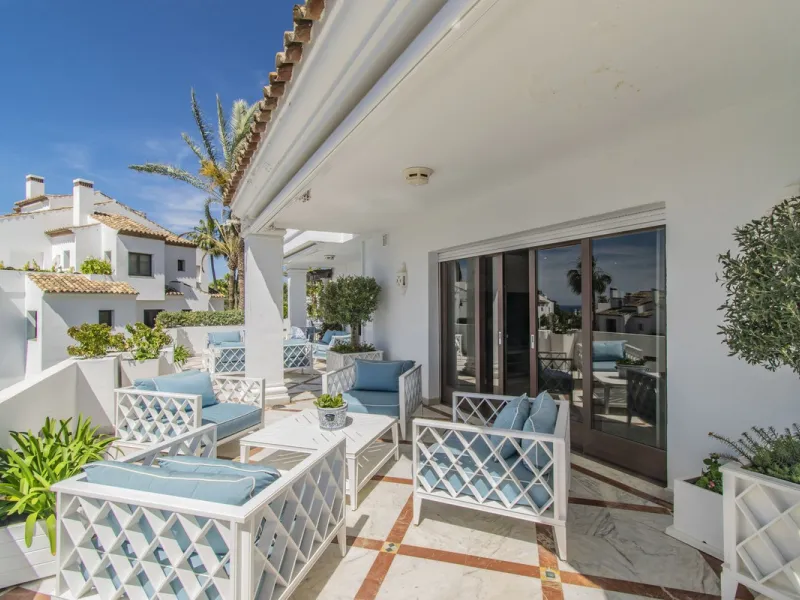 GREAT LUXURY PROPERTY IN MARBELLA WITH SEA VIEWS