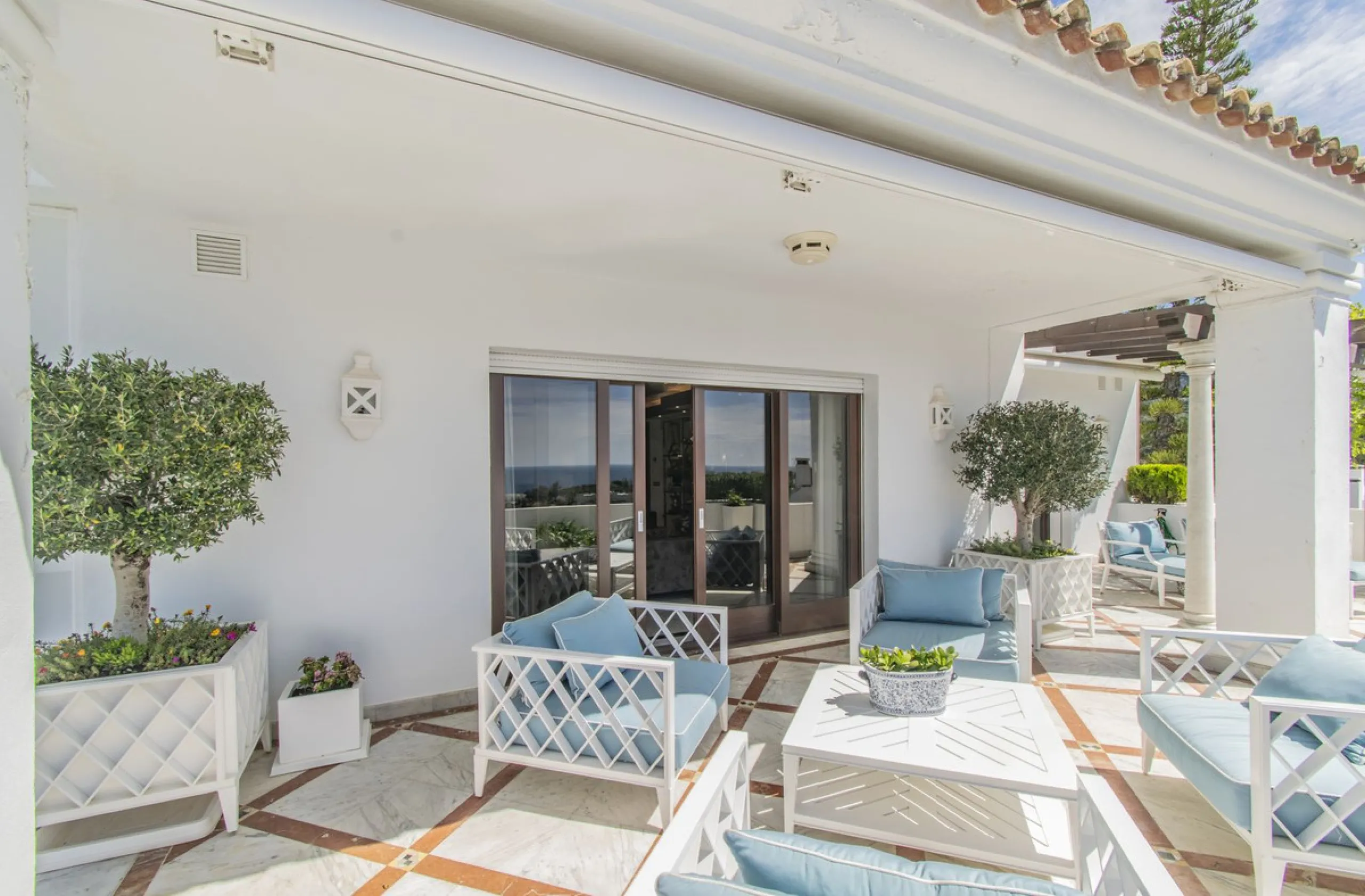 GREAT LUXURY PROPERTY IN MARBELLA WITH SEA VIEWS