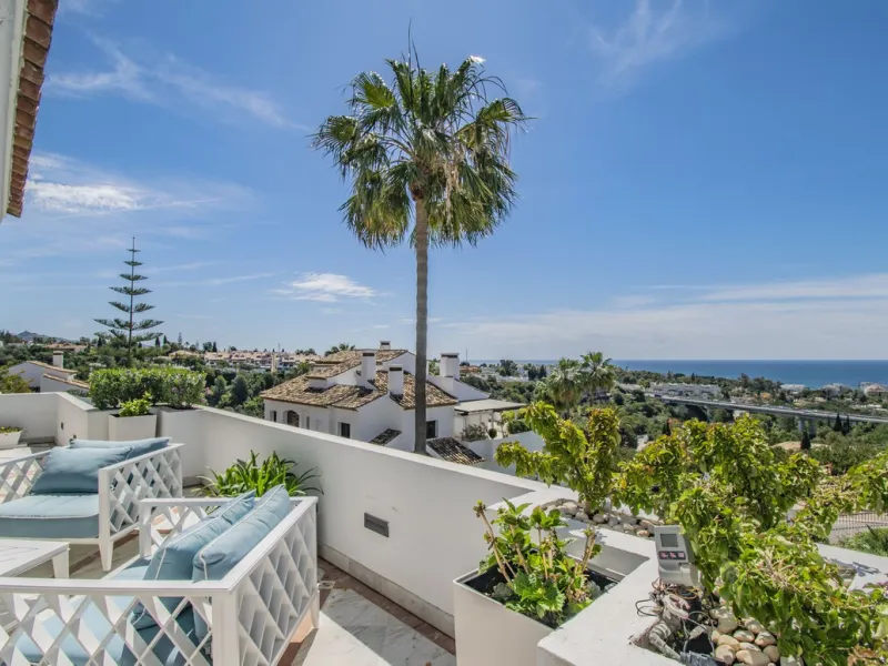 GREAT LUXURY PROPERTY IN MARBELLA WITH SEA VIEWS