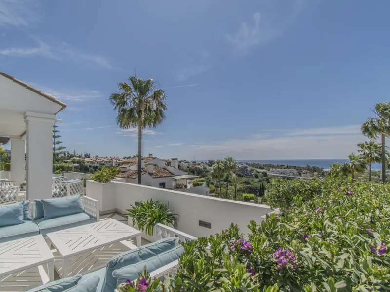 GREAT LUXURY PROPERTY IN MARBELLA WITH SEA VIEWS