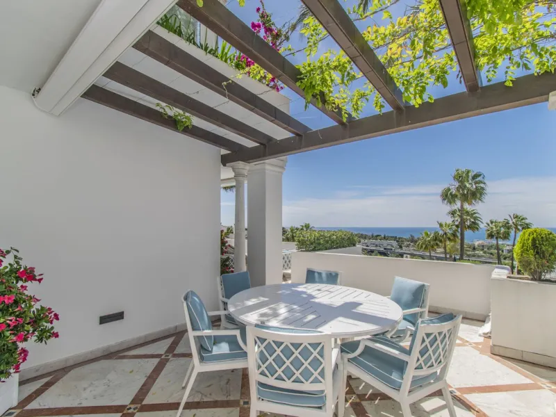 GREAT LUXURY PROPERTY IN MARBELLA WITH SEA VIEWS