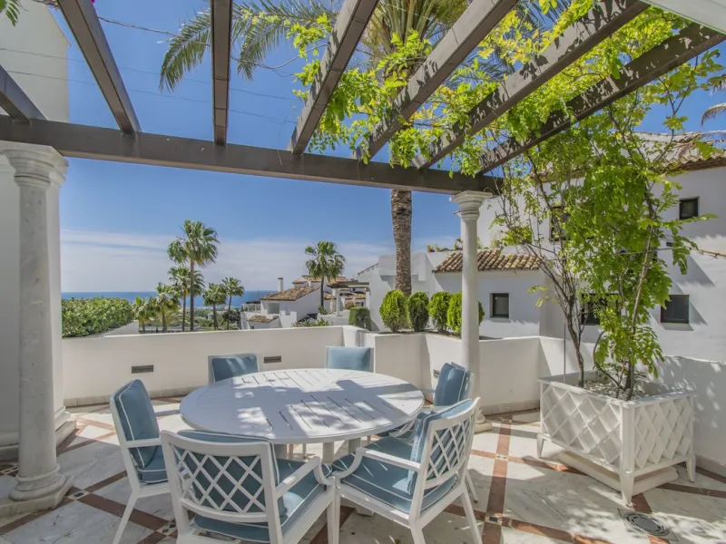 GREAT LUXURY PROPERTY IN MARBELLA WITH SEA VIEWS