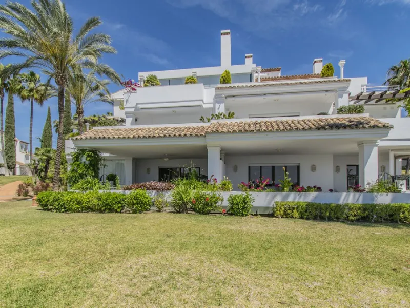 GREAT LUXURY PROPERTY IN MARBELLA WITH SEA VIEWS