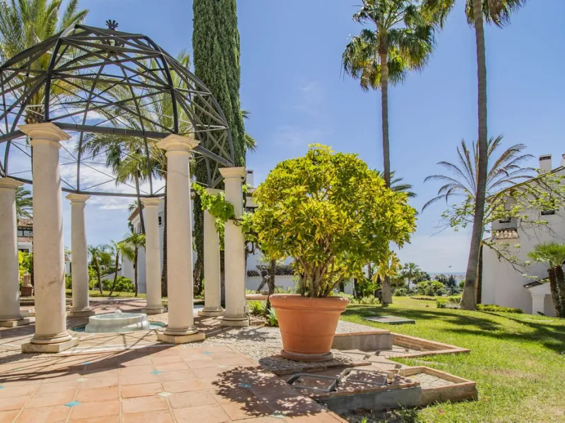GREAT LUXURY PROPERTY IN MARBELLA WITH SEA VIEWS