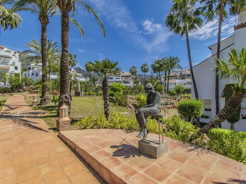 GREAT LUXURY PROPERTY IN MARBELLA WITH SEA VIEWS