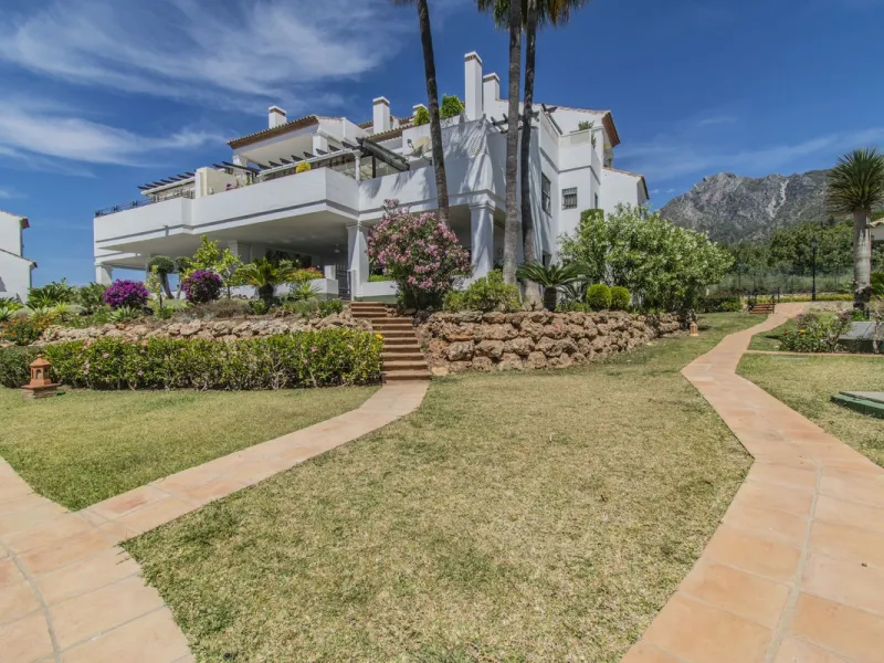 GREAT LUXURY PROPERTY IN MARBELLA WITH SEA VIEWS