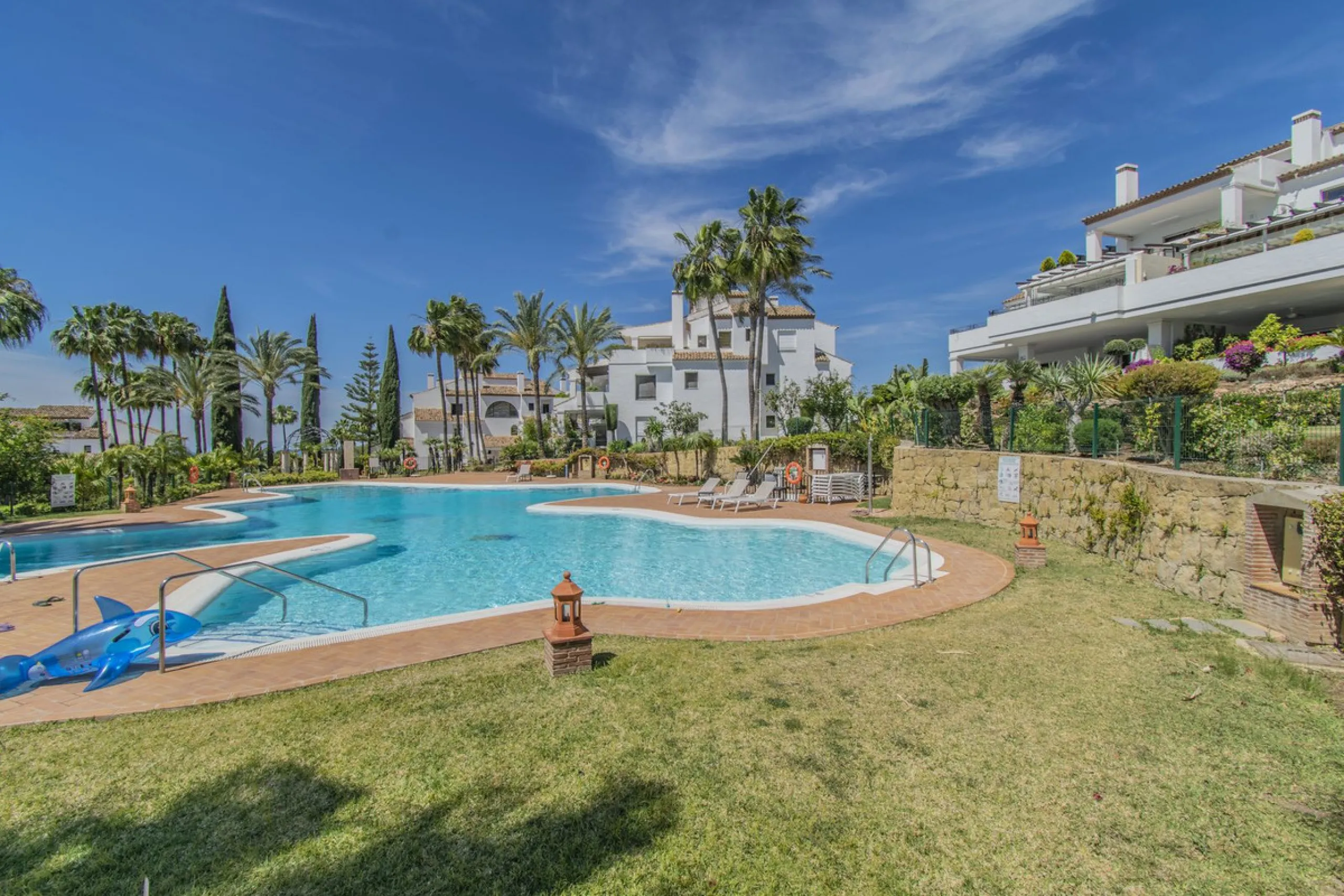 GREAT LUXURY PROPERTY IN MARBELLA WITH SEA VIEWS