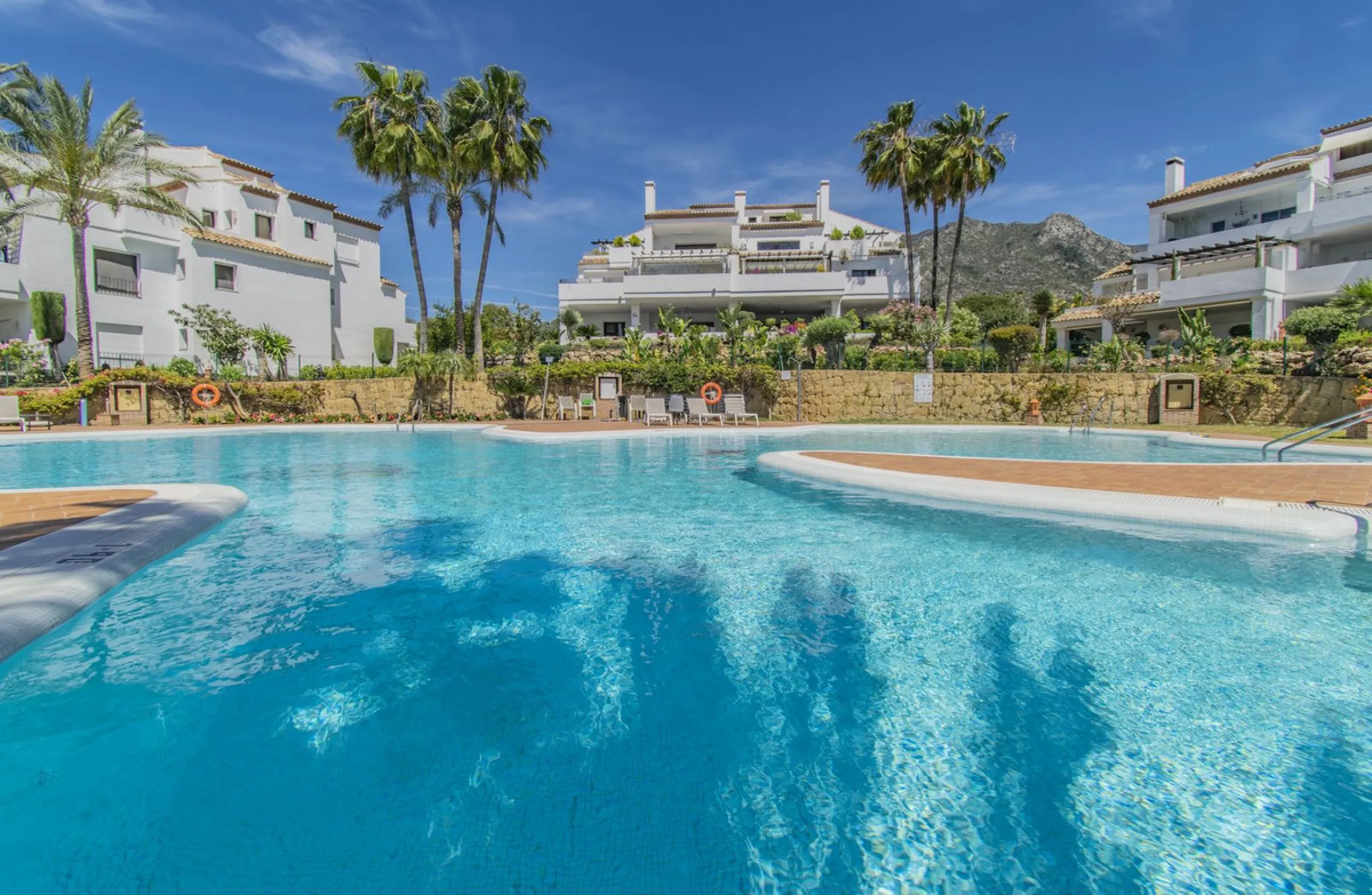 GREAT LUXURY PROPERTY IN MARBELLA WITH SEA VIEWS