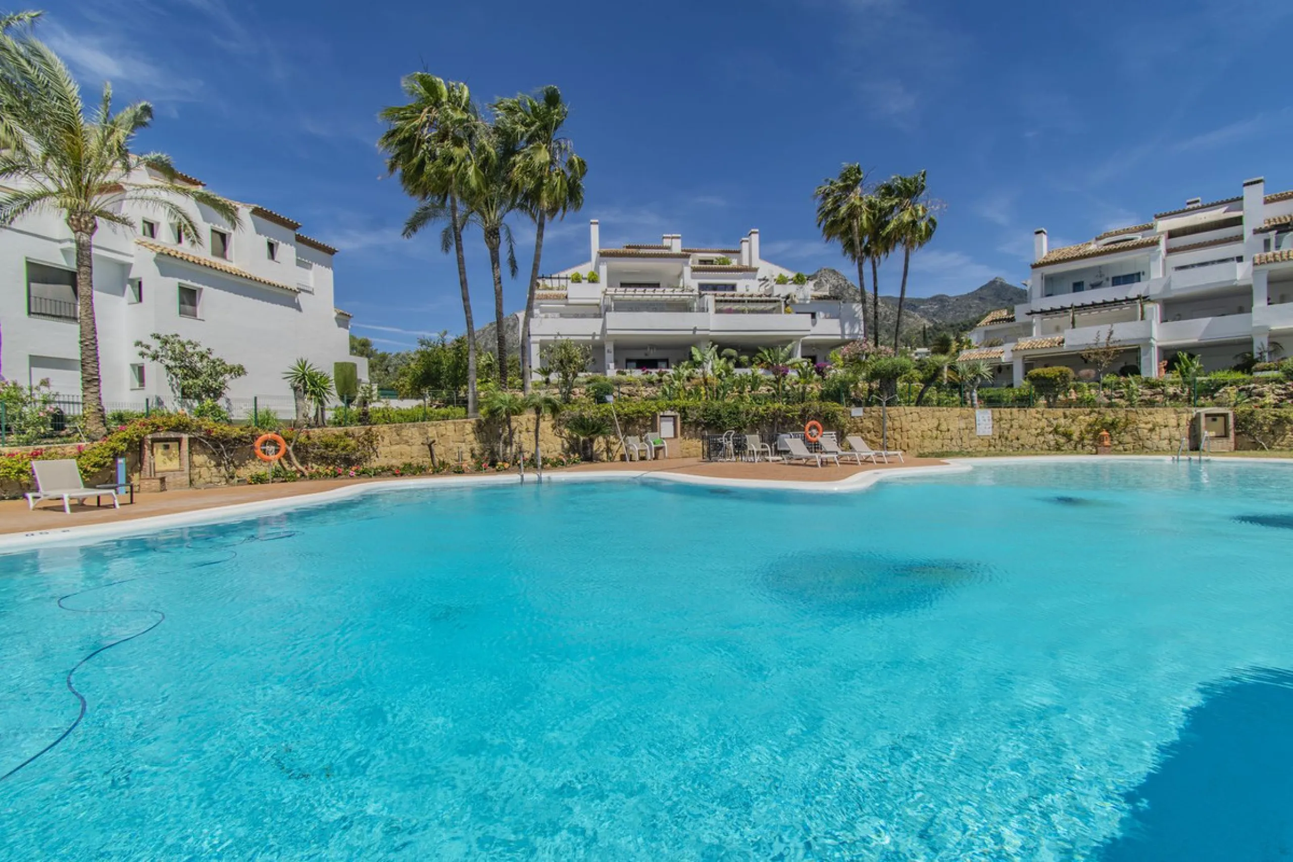 GREAT LUXURY PROPERTY IN MARBELLA WITH SEA VIEWS